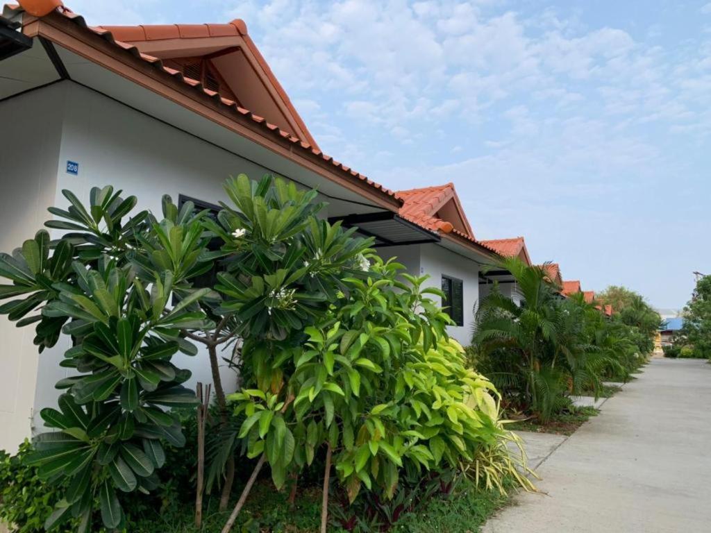 Nangrong Garden Home Esterno foto