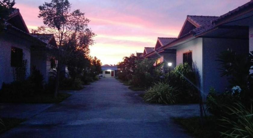 Nangrong Garden Home Esterno foto
